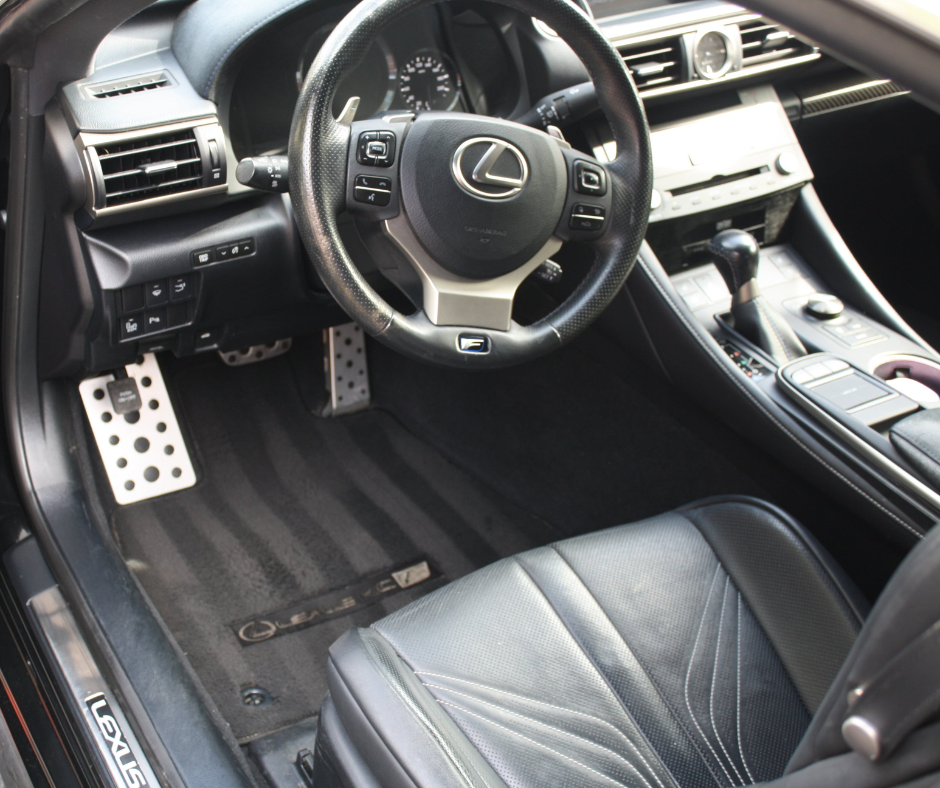 Interior Detail on Lexus Sedan in Bowling Green, KY